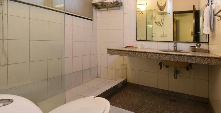 Golden Leaf Hotel Нью-Дели Экстерьер фото